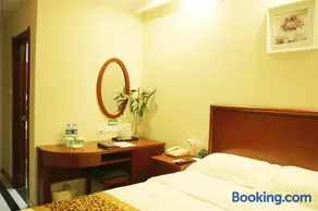 GreenTree Inn Shanxi Jinzhong South of Pingyao Ancient City Express Hotel - Image 4