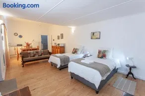 4 Rothman Street B&B - Image 2