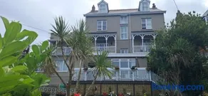 The Poplars Guest House - Image 1