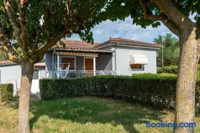 Olivilla Garden Retreat - A Peaceful Escape - Image 3