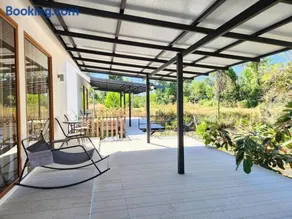 The Duck Cafe and Resort - Image 3