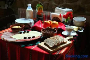 Melnik Pyramids Guesthouse - Image 4