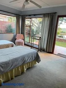 Riverfront Homestay - Image 5