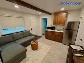 2 Room Suite with Kitchenette - Image 1