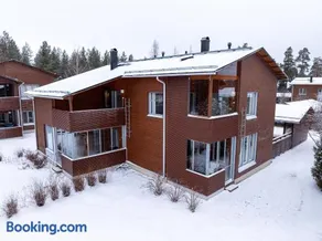 Lakeside Retreat near the University, with 2 free parking spots - Image 2