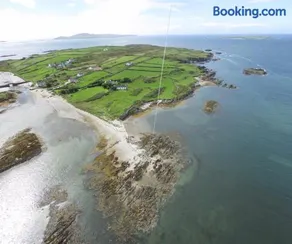 Heir Island House - Image 2