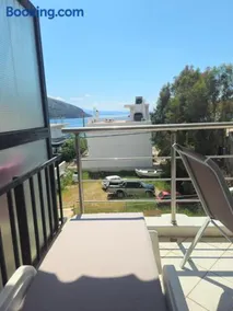 Pelekanos Apartment - Image 3