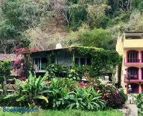 Casa Cereza Apartments - Image 1