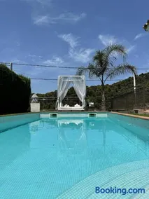 Seahomes Vacations - Charming House with Private Pool - Image 2