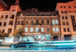 Kyiv Art Apartments near Golden Gate - Image 2