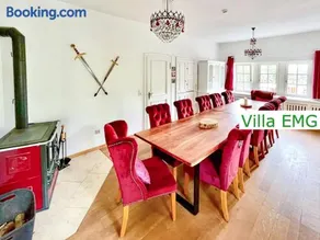 Villa EMG Ferienhaus in Alleinlage mit Privatsee Jacuzzi und Sauna für bis zu 22 Personen bei Osnabrück - Image 2