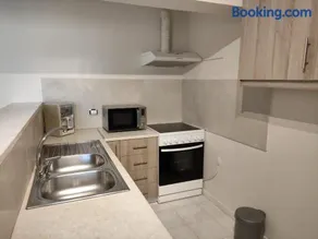 Horizon Seaview Apartment - Image 2