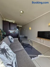 Accommodation Front - Ocean View 2 Sleeper - Image 4