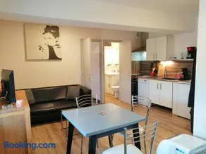 Joyeuse, appartement de 27m2 - Image 1