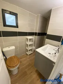 Appt 5 personnes - 2 Chambres, terrasse et jardin - Image 3