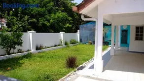 D Corner Lot Homestay Bangi - Image 5
