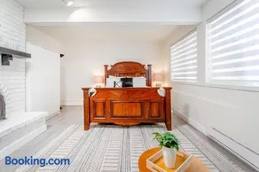 FIFA Ready 3 bedrooms Family Vacation Home in North Van - Image 3