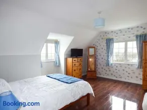 No 1 Apt, Brandy Harbour Cottage - Image 5