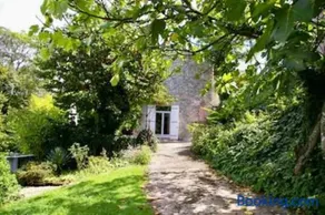 Maison de campagne avec piscine et vue panoramique - Image 1