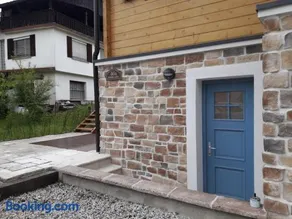 Alpine Cottage - Image 3
