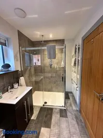 The Bridge Self Catering - Image 3
