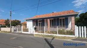 Andernos-Maison de centre-ville avec jardin - Image 5