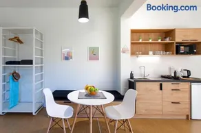 Coastline Studio Apartment Ligia Bay - Image 2
