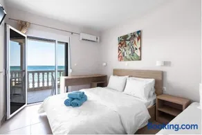 Blue Flag Beachfront Studios, Nilie Hospitality MGMT - Image 1