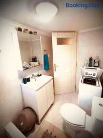 Sea Breeze Apartment - Image 1