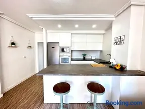 Arenales del Sol Beach Apartment - Image 3