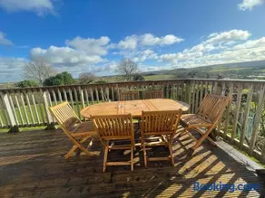 Three Gables, West Wight village house, Sleeps 10 - Image 5