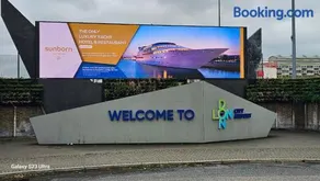 London City Airport home 4 U - Image 3