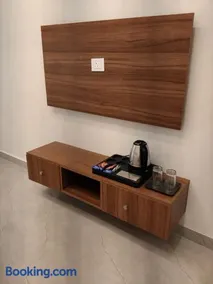 HotelHighwayGopal - Image 2