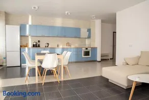 Spacious 3BD flat with PARKING and SEA VIEW by Flat Mаnаger - Image 5