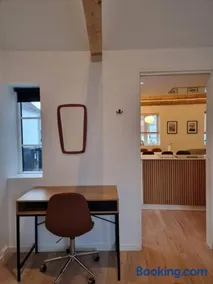 Hyggeligt lille byhus lige mellem havnen og bytorv - Image 3