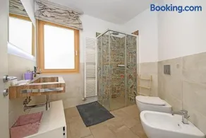 Alpine Aura Loft- Privacy, Relax, Mountain View - Image 3