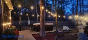 Whispering Waters Hideaway - Image 1