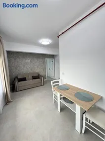 DE Apartment - Image 2