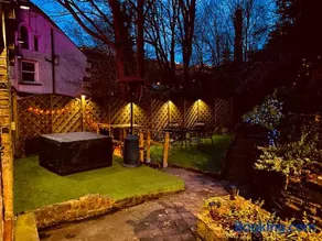 Higgin Bridge House - Image 5