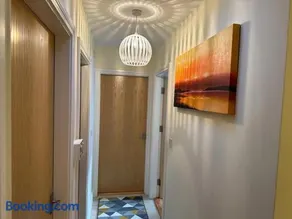 Town Centre Apartment - Image 2
