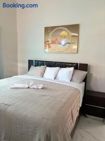 StylishLuxury Stay-Phoenix Park - Image 4