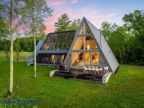Lake Bomoseen | Lake Access, Fire Pit & BBQ - Image 2