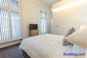 The Windsor Suite - Image 2