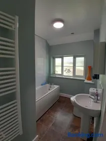 Entire house with gated parking - Image 3