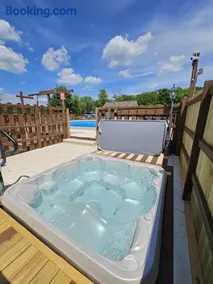 The Cove 9-4 By SDC, Big Deck, Pool, Hot Tub, Lake View, No Stairs - Image 2