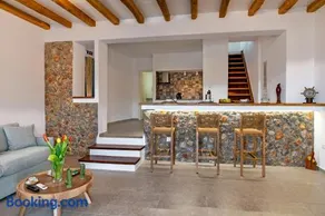Elias Suites - Image 3