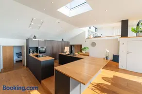 Ocean view in first row. Architectural pearl - Image 4