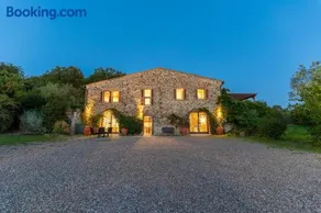 La Fornace, Luxury Tuscan Retreat with Spa By TripCare - Image 3