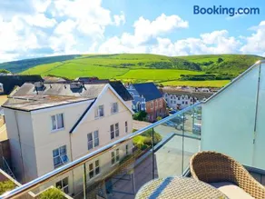 11 Putsborough - Luxury Apartment at Byron Woolacombe, only 4 minute walk to Woolacombe Beach! - Image 4