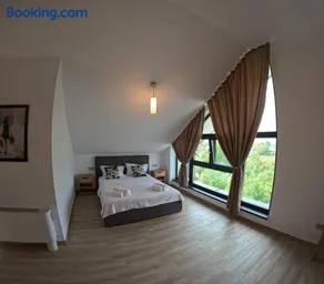 INDRA WELLNESS Retreats and Spa - Image 5
